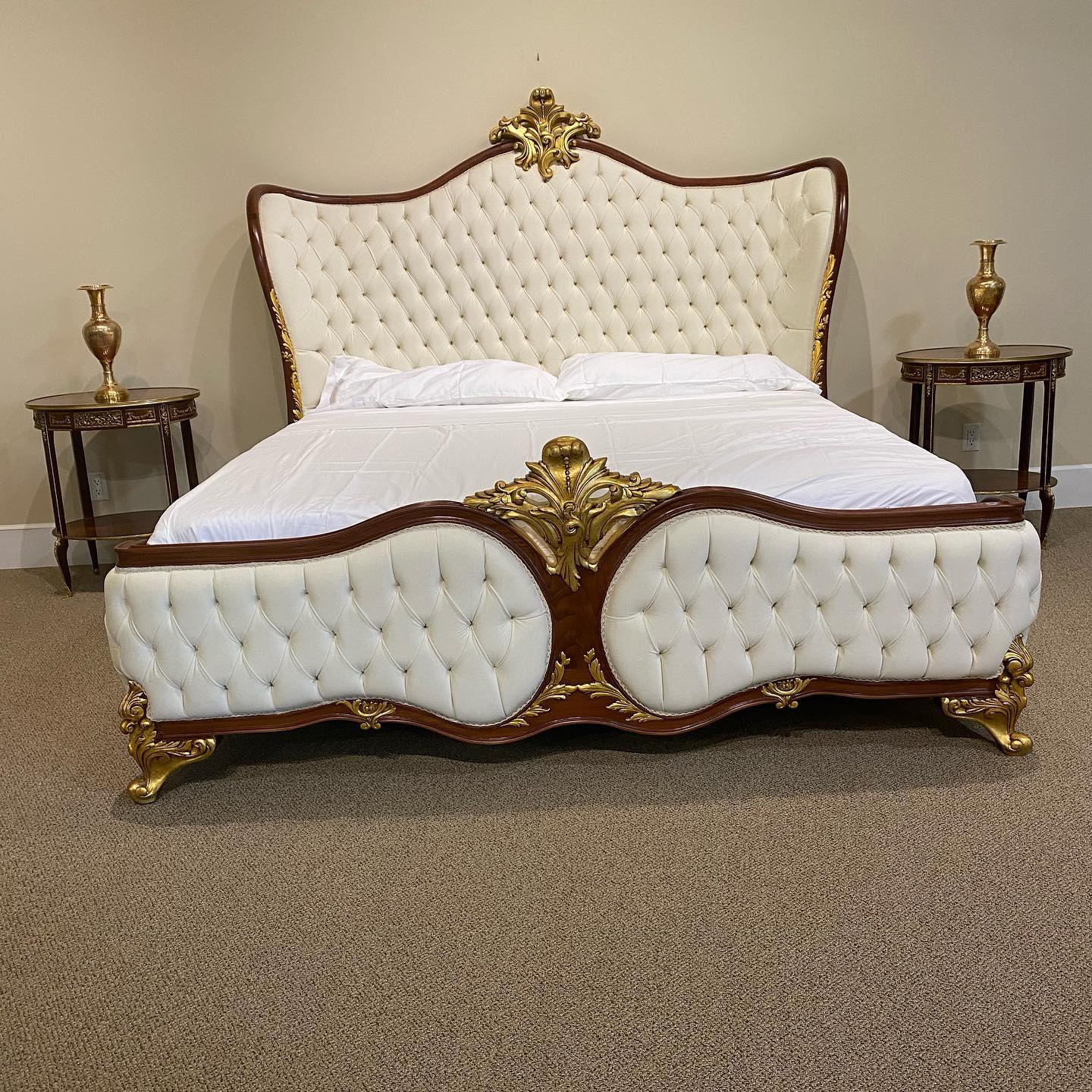 Royal bed