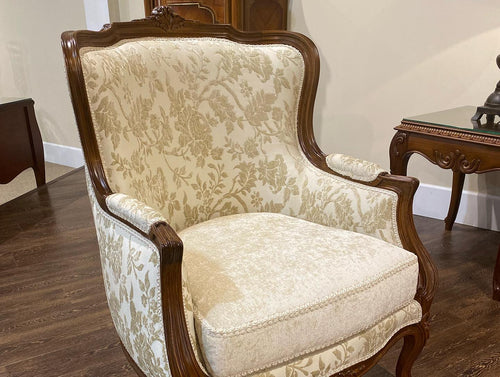 Classic Chair